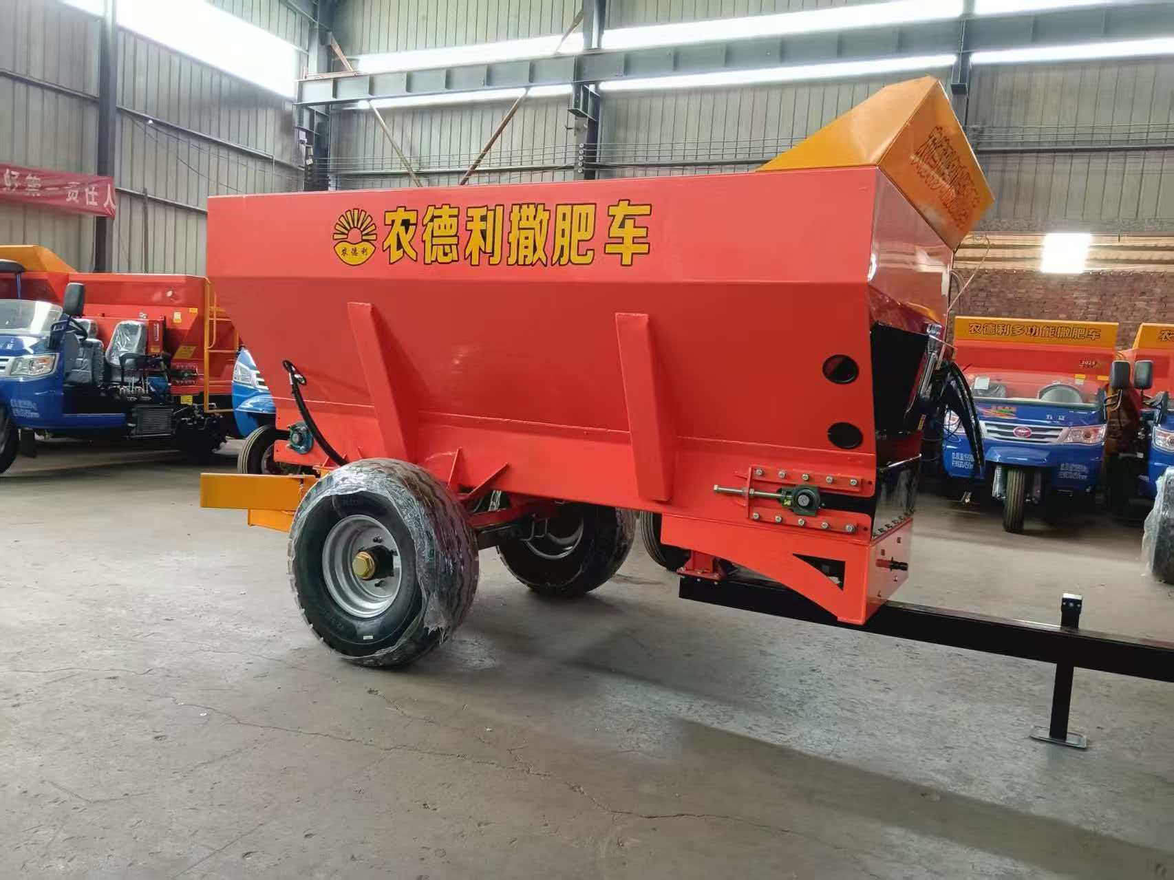 重庆市多功能撒粪车三轮撒粪车 - 方案